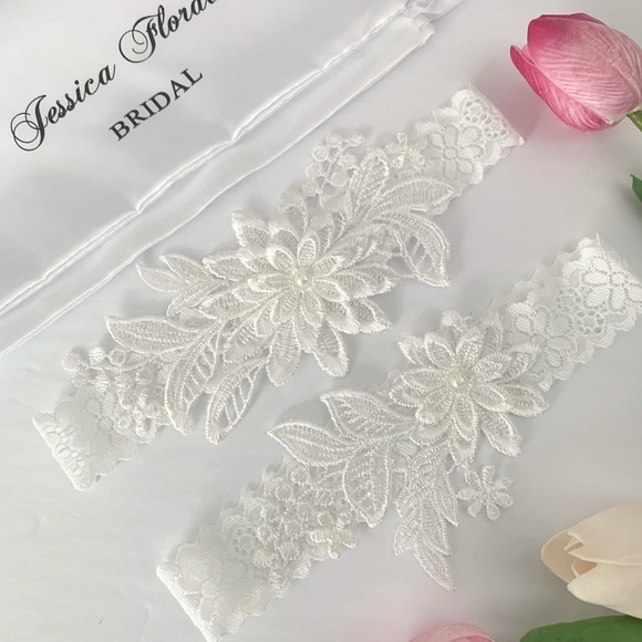 Stretch Lace Floral Bridal Garter Set - Picture 1 of 5